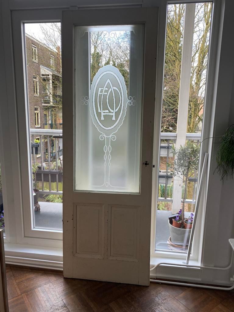Antieke paneeldeur geëtst en gezandstraald glas, Doe-het-zelf en Verbouw, Deuren en Horren, Ophalen, Zo goed als nieuw, Glas, Binnendeur