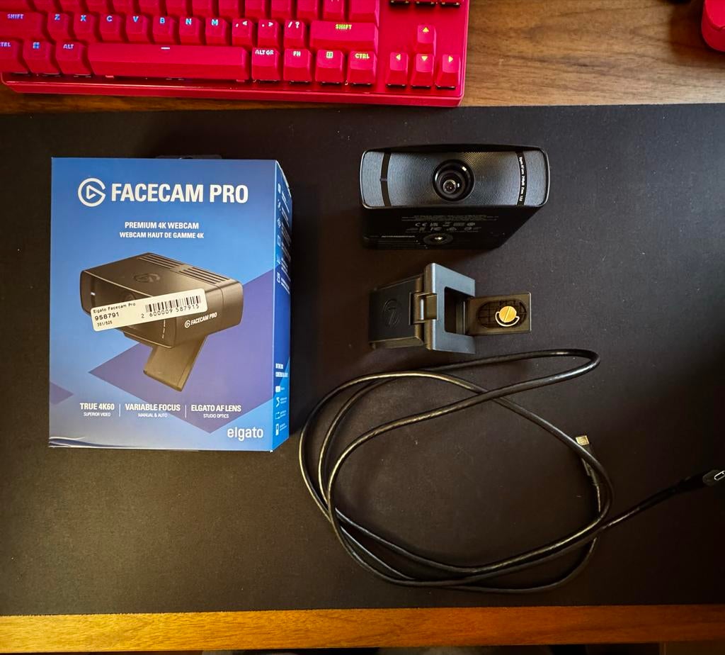 Elgato Facecam Pro - 4K UHD Webcam, Computers en Software, Webcams, Nieuw, MacOS, Ophalen of Verzenden, Monitorclip