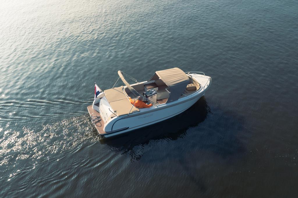 Lago Amore 633 Tender Anniversary Limited Edition (bj 2026), Nieuw, Polyester, Overige brandstoffen, 6 meter of meer