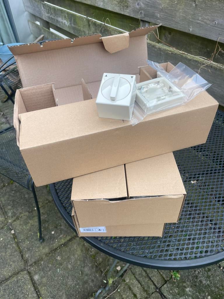 Somfy rolluik schakelaars, Doe-het-zelf en Verbouw, Rolluiken, Ophalen of Verzenden, Wit, Minder dan 100 cm