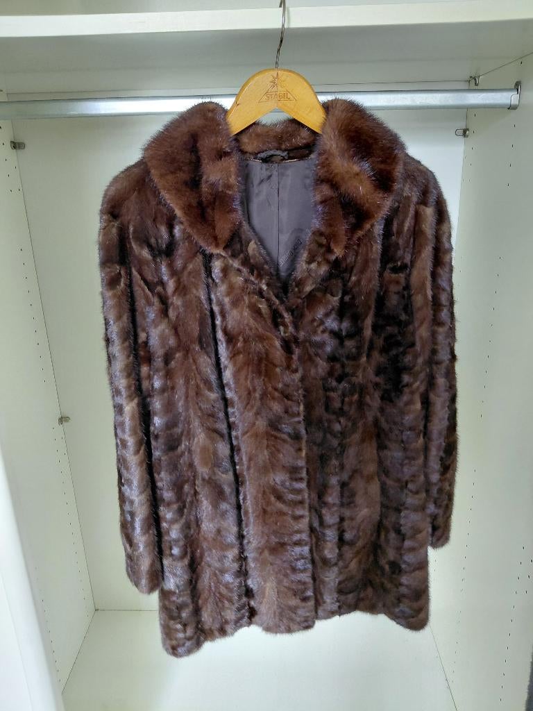 Mooie bontjas, Maat 38/40 (M), Bruin, Dick Bartels, Ophalen of Verzenden