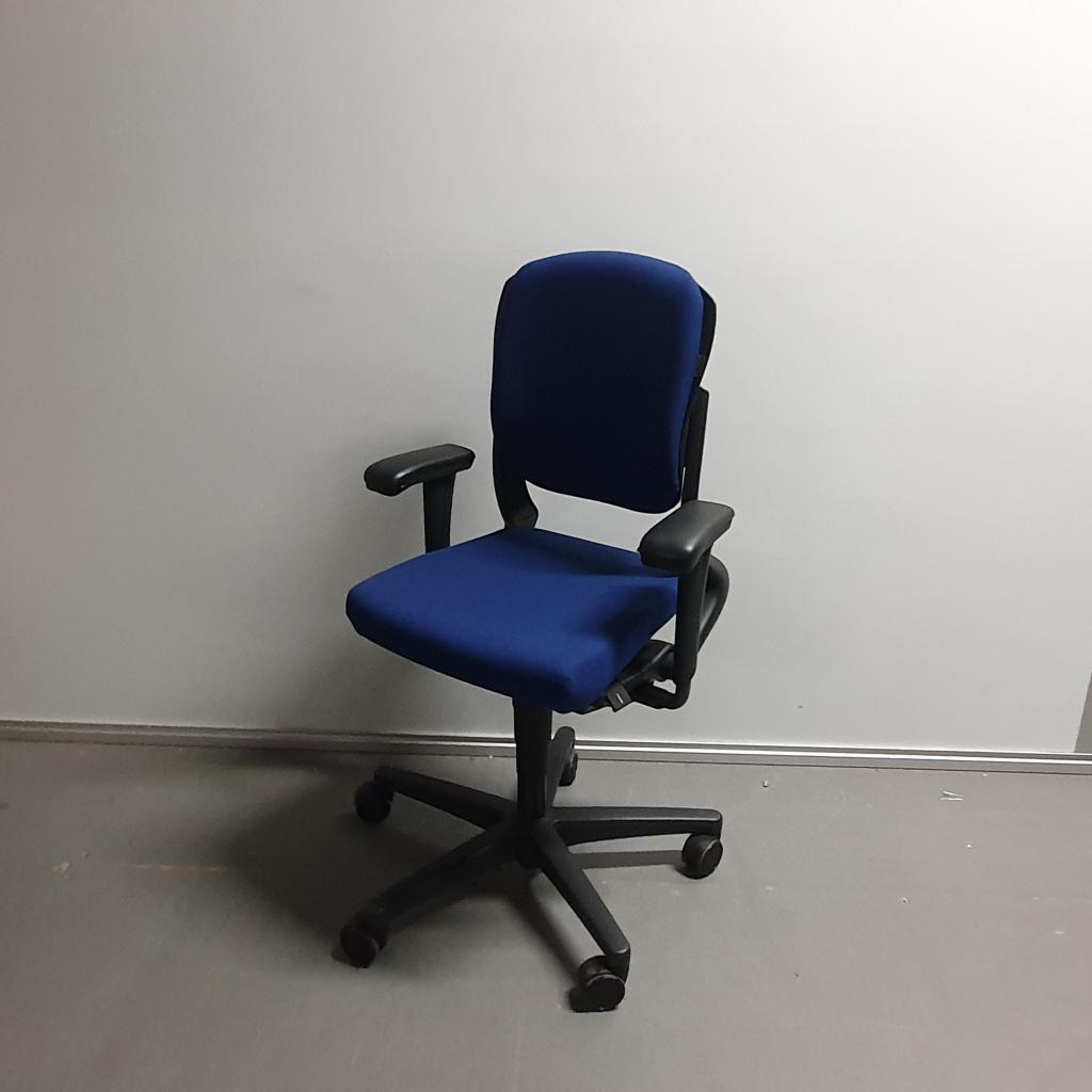 Ahrend 230 bureaustoel - nieuwe stof blauw, Niet ingevuld, Gebruikt, Niet ingevuld, Niet ingevuld