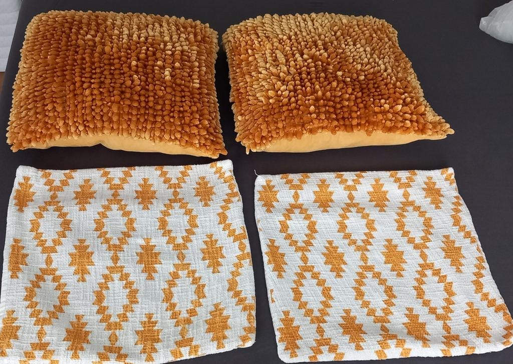 4 x oker gele kussenhoezen, Ophalen of Verzenden, Zo goed als nieuw, Geel, Vierkant