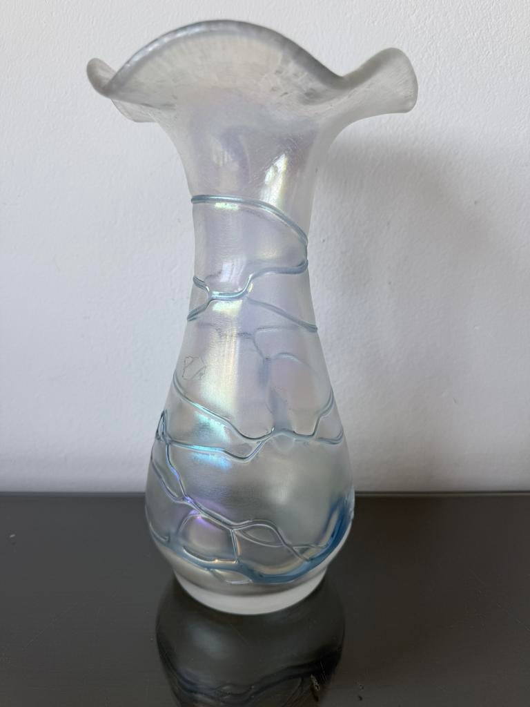 Poschinger Kralik Loetz vaas lichtblauw iriserend, Antiek en Kunst, Ophalen of Verzenden