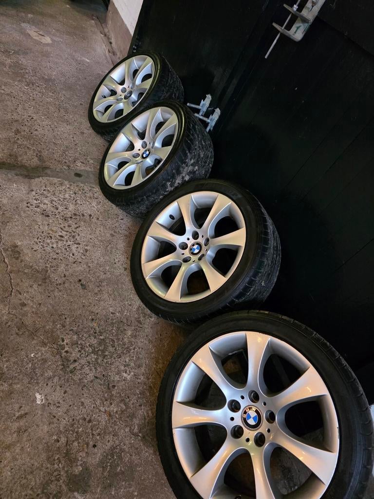 BMW E39 Style 124 Breedset 18 inch - Opknapper, Ophalen, 18 inch, Banden en Velgen, Personenwagen