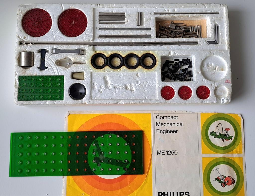 Vintage Philips Compact Mechanical Engineer ME 1250, Overige merken, Gebruikt, Ophalen of Verzenden, Groter dan 1:32