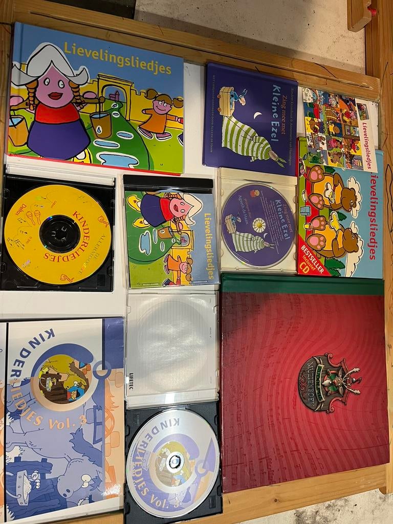 5 kinderboekjes met cd’s, Ophalen of Verzenden, Zo goed als nieuw