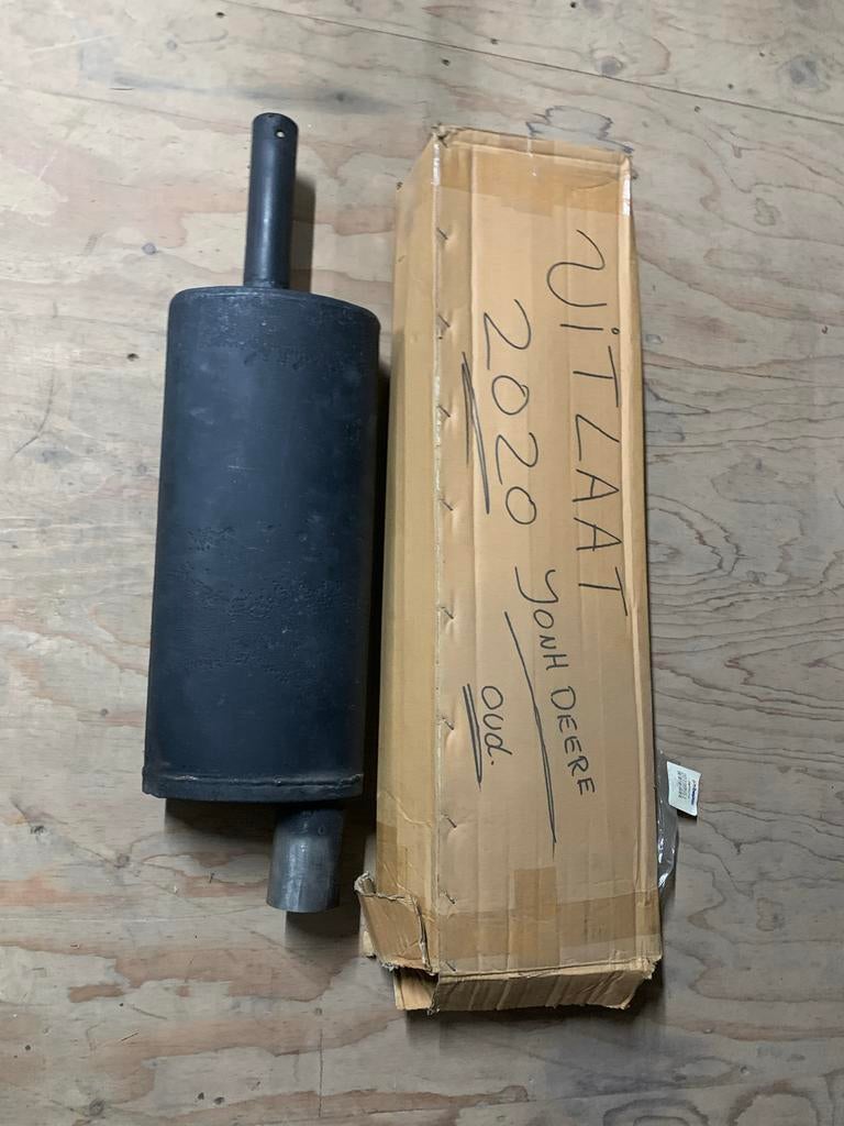 John Deere 2020 Uitlaat, Ophalen of Verzenden