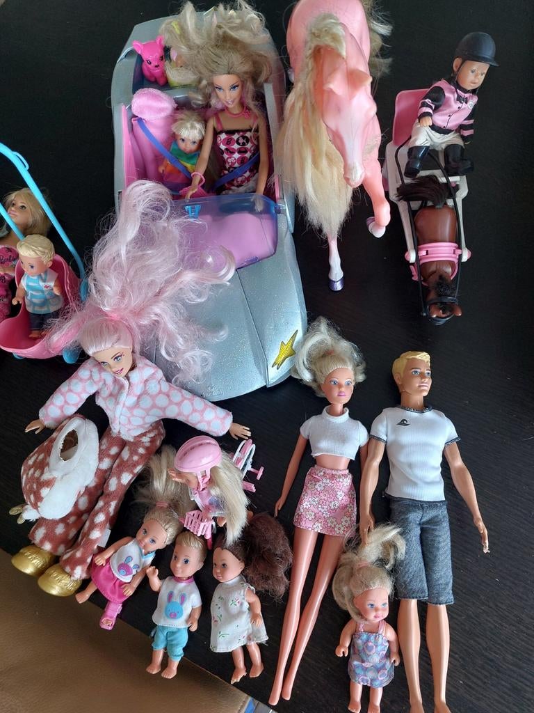 Barbie auto, paard, baby's, zeemeermin, Kinderen en Baby's, Speelgoed | Poppen, Ophalen of Verzenden, Barbie