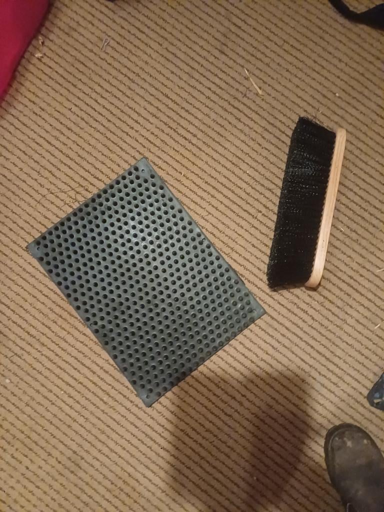 Grote stal borstel en wand massage mat, Ophalen of Verzenden