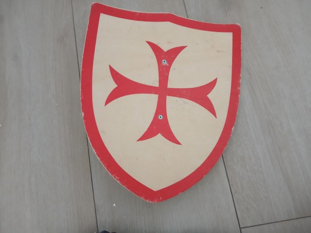 Carnaval houten schild, Ophalen