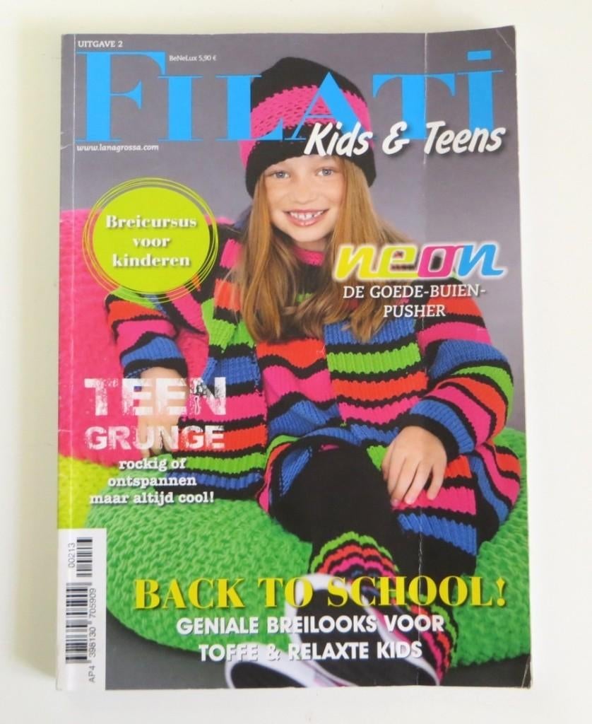 Breiboek M4238: Breilooks voor toffe & relaxte Kids & Teens, Breien en Haken, Ophalen of Verzenden, Zo goed als nieuw, Lana Grossa breimagazine