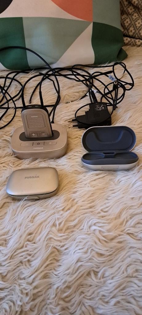 Phonak Hoorapparaten + Sennheiser TV Ontvanger, Ophalen of Verzenden, Gebruikt