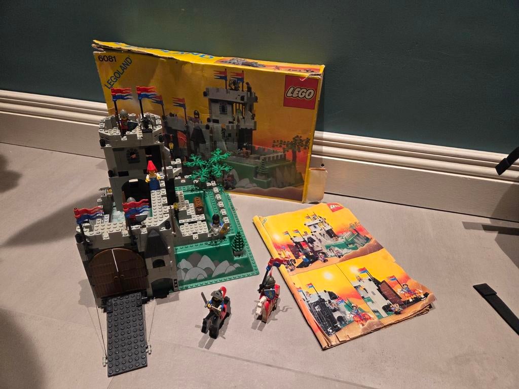 Lego kasteel 6081, Kinderen en Baby's, Speelgoed | Duplo en Lego, Ophalen of Verzenden, Zo goed als nieuw
