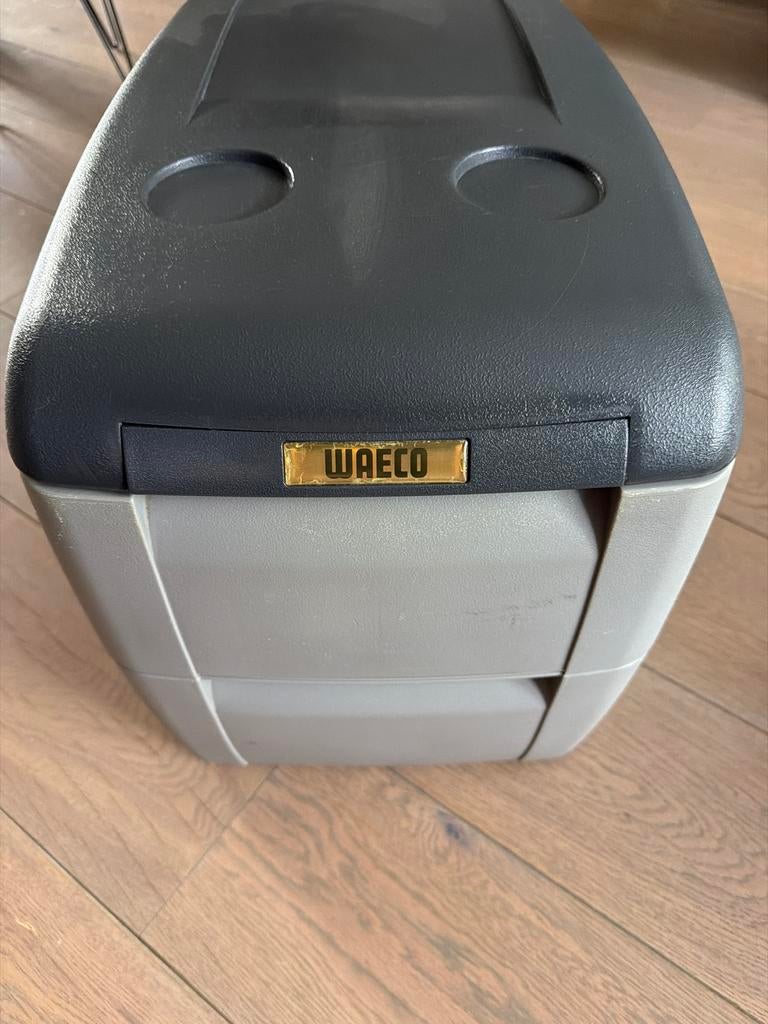 WAECO Koelbox - Elektrisch coolfreeze 24/12 volt, Ophalen of Verzenden, Gebruikt, Koelbox, Elektrisch