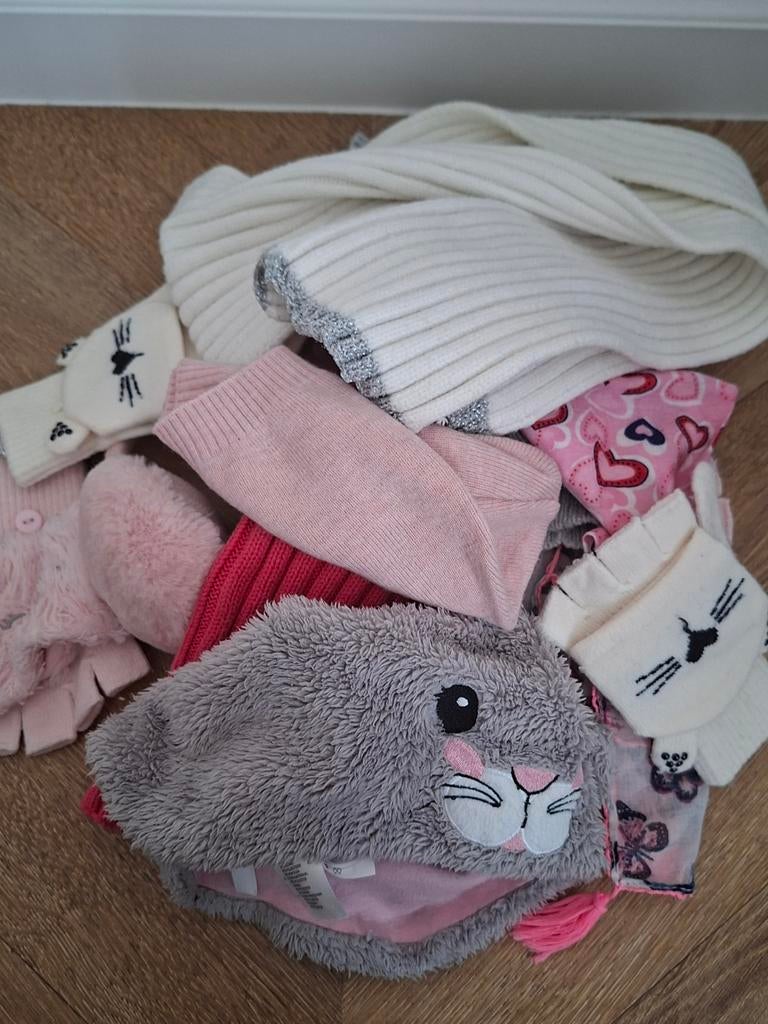 Winter accessoires setje - Muts, sjaal, wanten, Kinderen en Baby's, Babykleding | Mutsen, Sjaals en Wanten, H&M, Ophalen of Verzenden