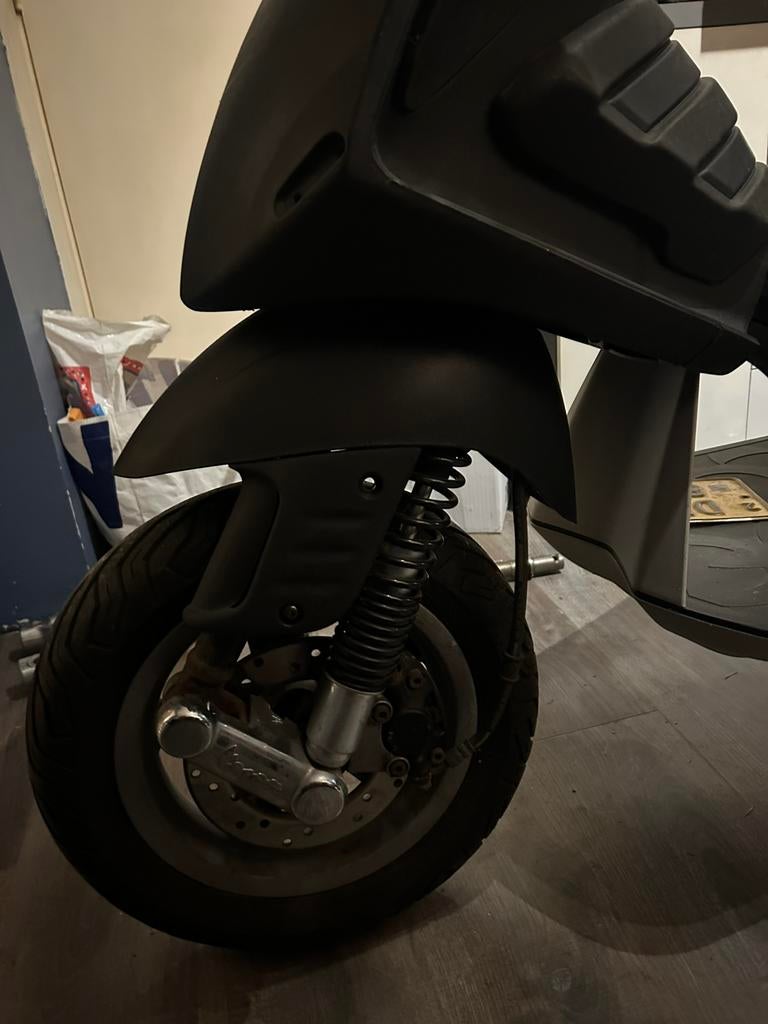 Monovork gilera ice ALEEN DE VOORVORK!!!, Fietsen en Brommers, Ophalen, Zo goed als nieuw, Benzine, Overige modellen
