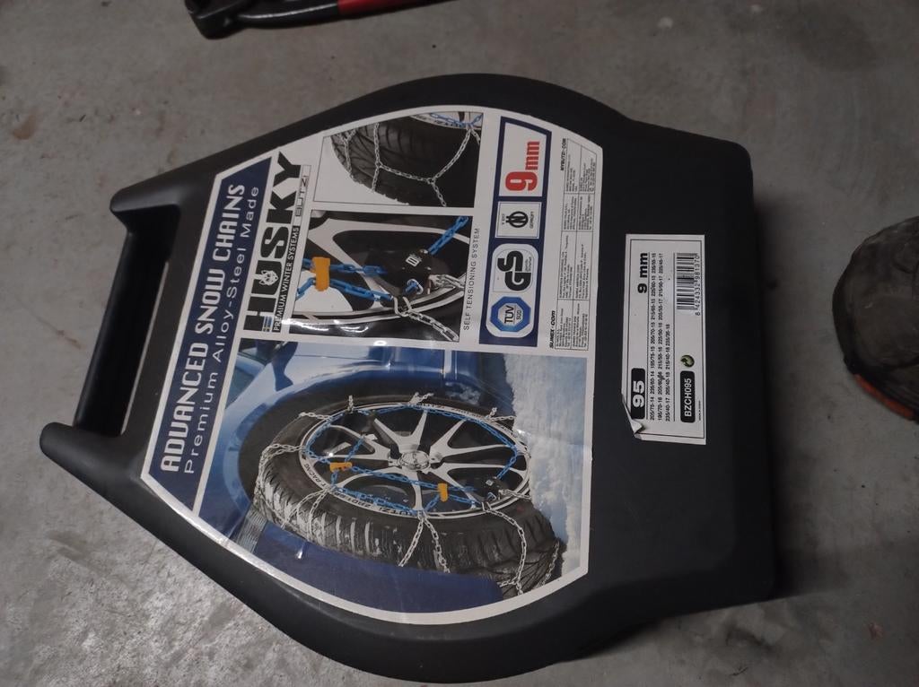 Sneeuwkettingen - 2 sets (4 kettingen), Ophalen of Verzenden, Gebruikt