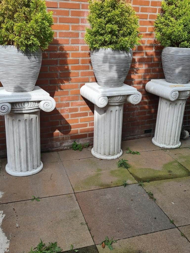 Mooie zware betonnen zuilen, Ophalen, Zo goed als nieuw