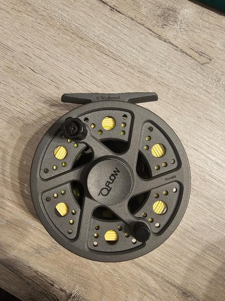 Vliegvis reel, Ophalen of Verzenden, Zo goed als nieuw, Complete set