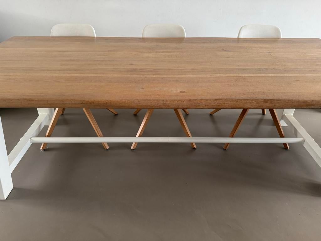 Massief houten eettafel 240cm met metalen onderstel, Huis en Inrichting, Woonaccessoires | Kapstokken, Ophalen, Gebruikt, 200 cm of meer