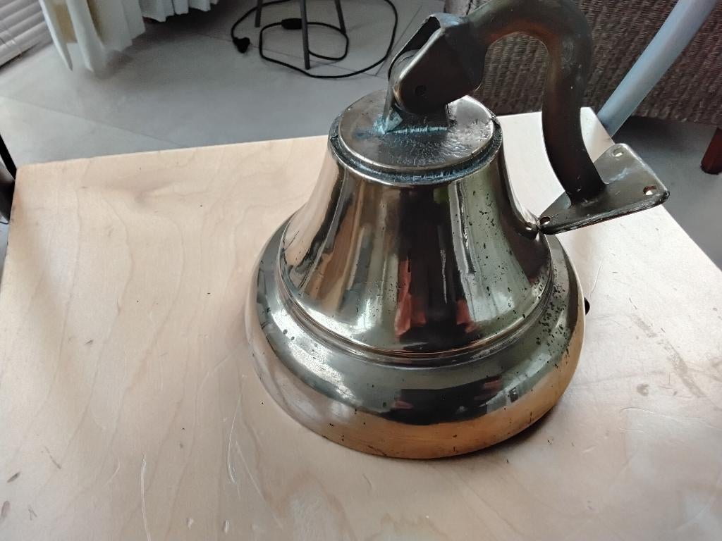 Koperen scheepsb3l, Ophalen, Koper