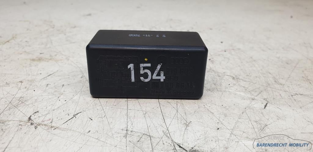 Cabriodak relais 154 Golf 3 4 MK3.5 Volkswagen origineel geb, Auto-onderdelen, Gebruikt, Volkswagen, Volkswagen AG, Berliner Ring 2
38440  Wolfsburg, DE