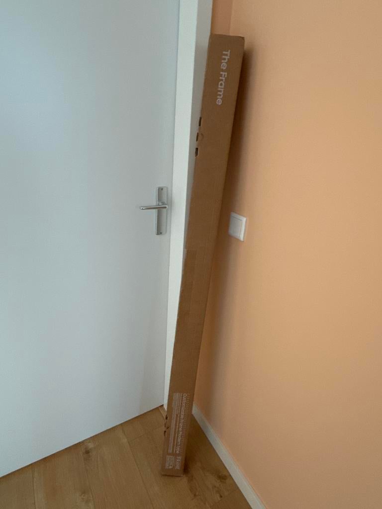 Samsung The Frame 65 inch Teak lijst (nieuw, ongeopend), Ophalen of Verzenden, Nieuw