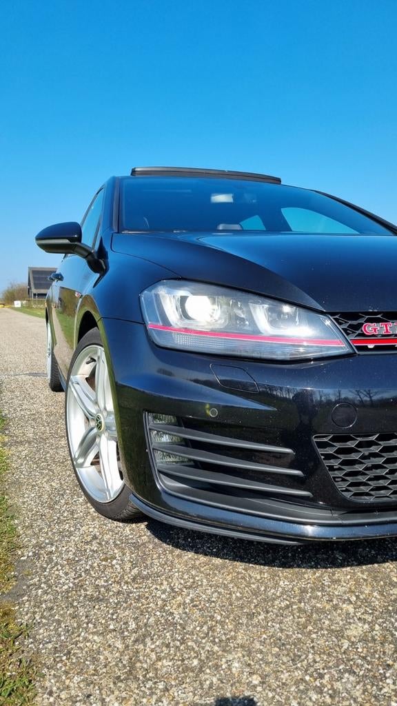 Volkswagen Golf 2.0 TSI 169KW 5D DSG 2015 Zwart, Zwart, 4 cilinders, 1984 cc, Zwart