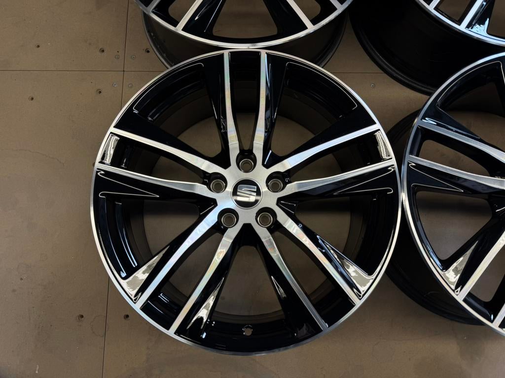 19 inch Origineel Seat Leon Cupra velgen 5x112, Auto-onderdelen, Banden en Velgen, 19 inch, Gebruikt, Velg(en), Ophalen of Verzenden