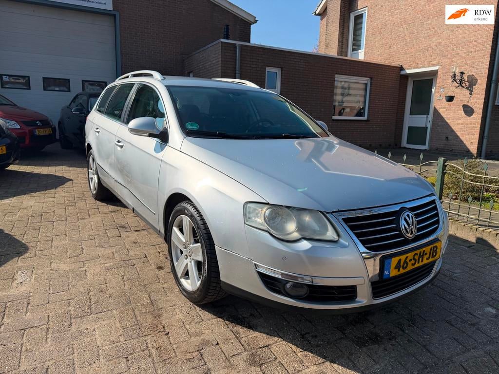 Volkswagen Passat Variant 2.0 FSI Highline *AUTOMAAT*, Gebruikt, 4 cilinders, Euro 4, 750 kg