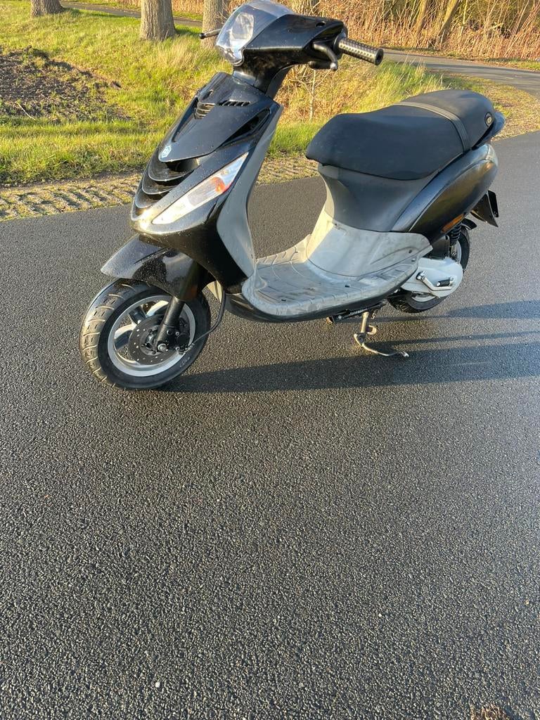 Piaggio zip 2000 2t 70 2001 niet te ruil!, Ophalen, Zo goed als nieuw, Benzine, Zip