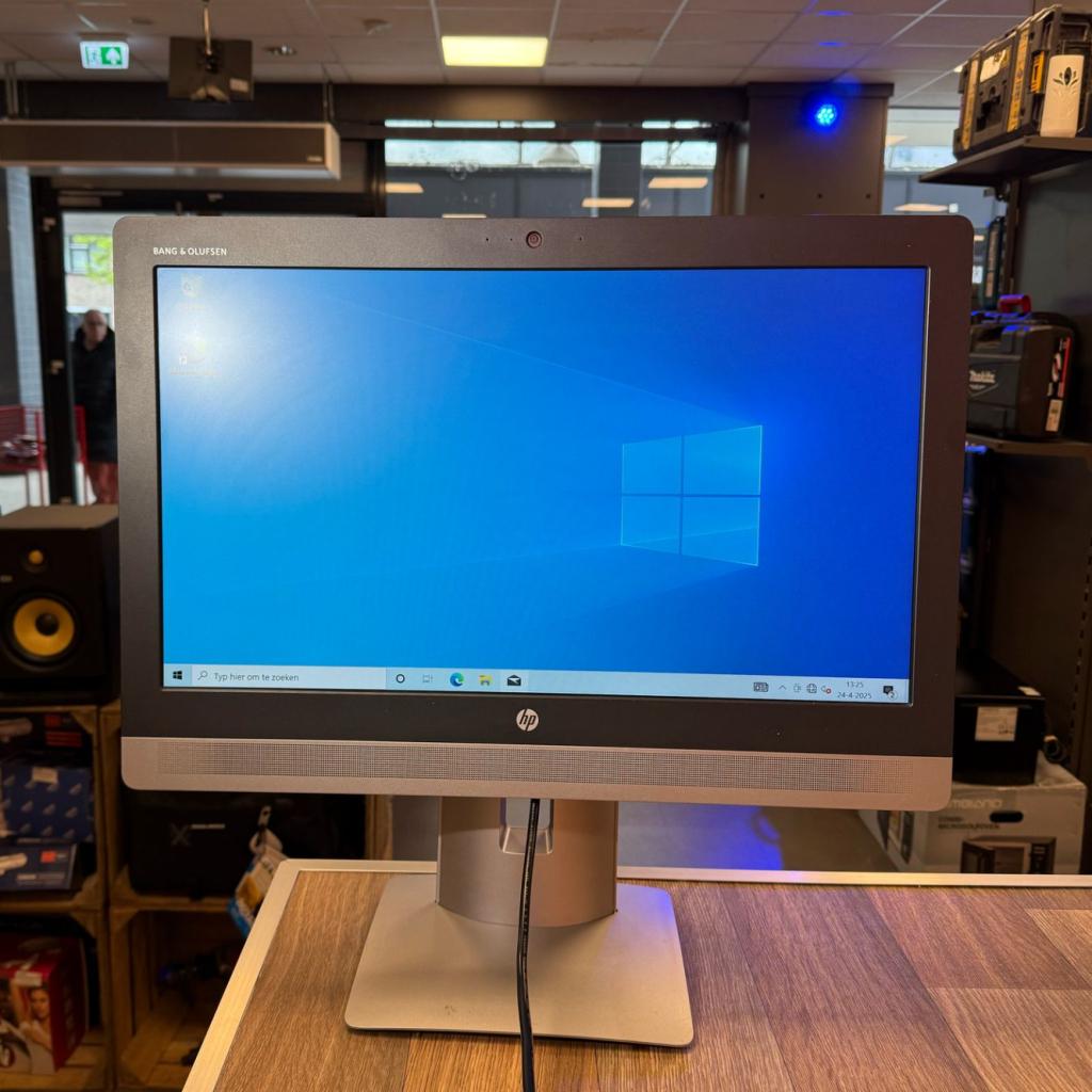HP Eliteone 800 G2 23 I3-6100  8GB 256GB All in one pc | Net, Computers en Software, HP, Zo goed als nieuw, Support@hp.com, 1501 Page Mill Road
Palo Alto, CA 94304
USA