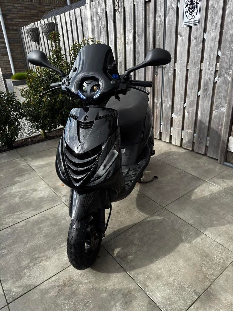 Piaggio Zip 4T 50cc, Fietsen en Brommers, Scooters | Piaggio, Ophalen, Gebruikt, Maximaal 45 km/u, Zip