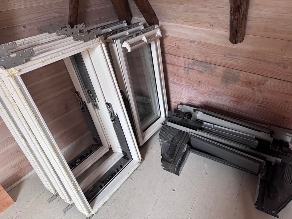 4 Velux GGL CK04 (+ gootstukken, + gordijn), Ophalen, Minder dan 80 cm, 80 tot 120 cm, Zo goed als nieuw