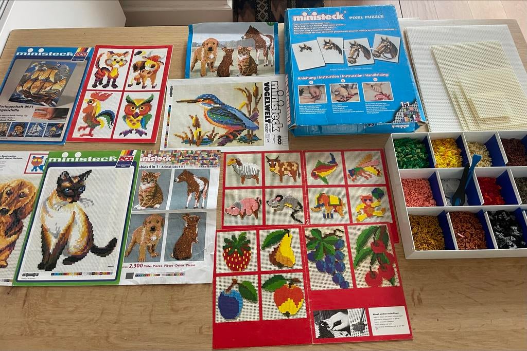 Veel ministeck: oud en nieuw incl stevige verzamelbak, Hobby en Vrije tijd, Ministeck, Ophalen of Verzenden, Gebruikt, Box-set