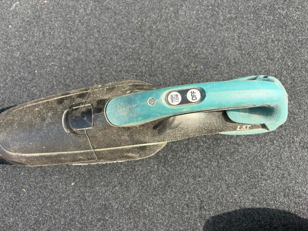 Makita DCL182 Kruimeldief 18V - Krachtige en Handige Stofzui, Gebruikt, Hoofdstraat 96A, Kruimeldief, Makita
