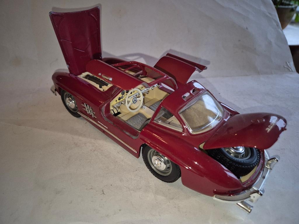 Mercedes Benz 300 SL Vleugeldeur Modelauto 1:18, Ophalen of Verzenden, Zo goed als nieuw, Auto, Bburago