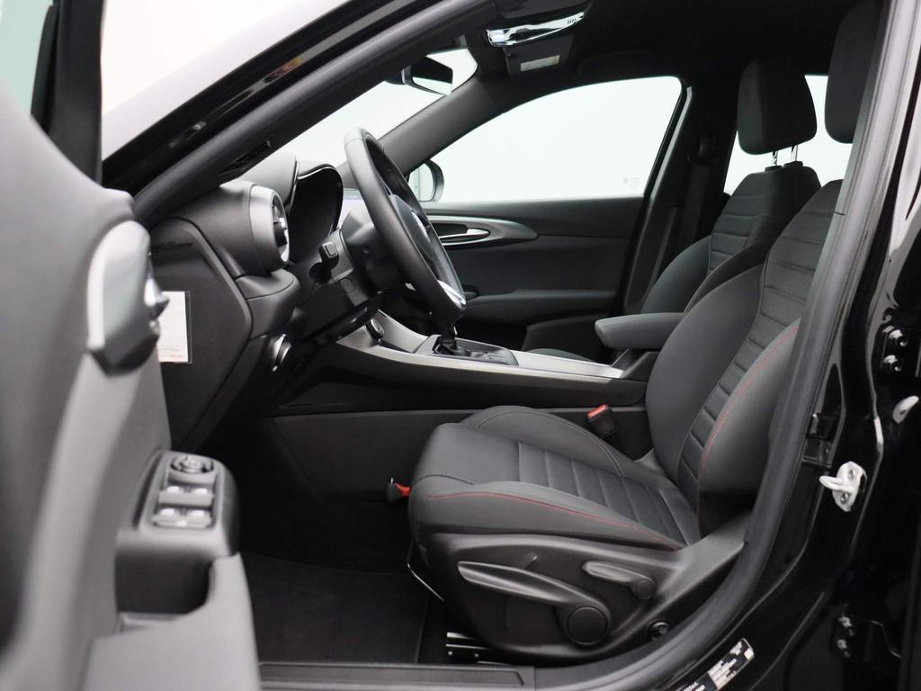 Alfa Romeo Tonale 1.5T Hybrid Sprint | Navigatie | Climate C, 12 maanden, Stof, Gebruikt, 4 cilinders