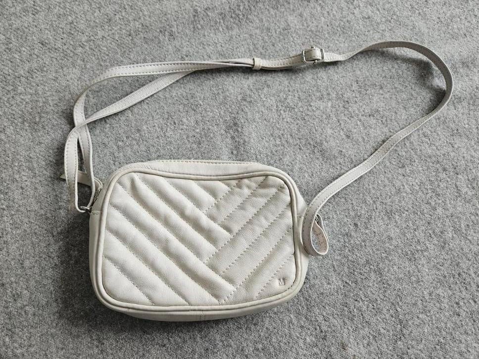 Leren schoudertasje Manfield met gewatteerd patroon, Sieraden, Tassen en Uiterlijk, Tassen | Damestassen, Ophalen of Verzenden