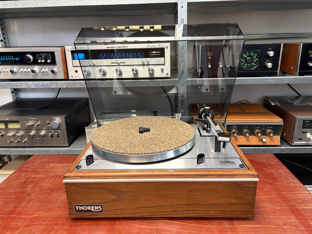 Thorens TD-166 in nieuwe plint inclusief nieuwe stofkap, Ophalen, Zo goed als nieuw, Thorens