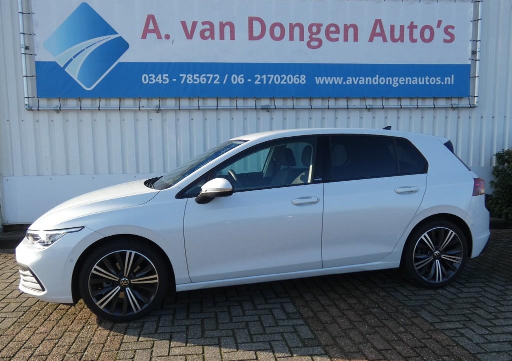 Volkswagen GOLF 1.5 eTSI R-LINE BNS Automaat,ACC,Led,Navi,AP, Automaat, 4 cilinders, 150 pk, Wit