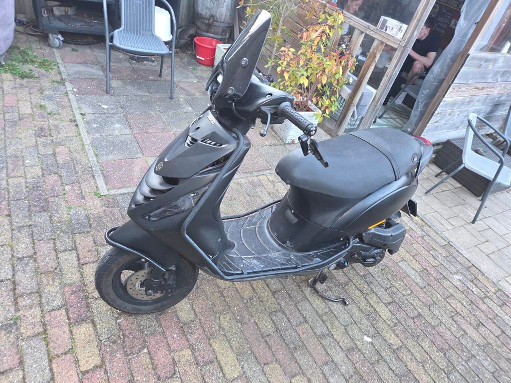 Piaggio Zip 50cc 4T 2016, Fietsen en Brommers, Scooters | Piaggio, Ophalen, Gebruikt, Maximaal 45 km/u, Zip