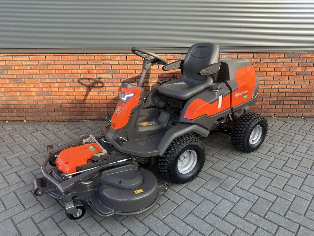 HUSQVARNA R420TsX AWD, Gebruikt, Husqvarna