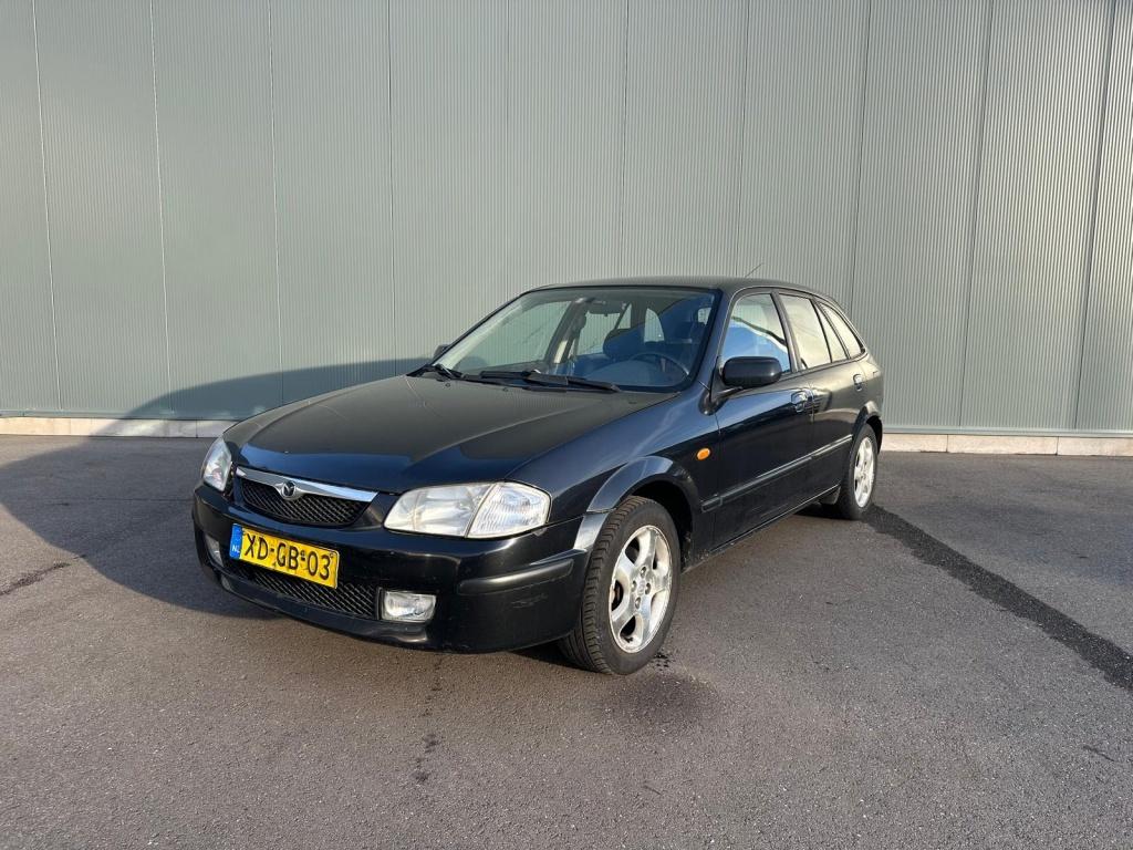 Mazda 323 Fastbreak 1.8i GT AIRCO | NAP ! (bj 1998), Voorwielaandrijving, 1840 cc, Zwart, Origineel Nederlands