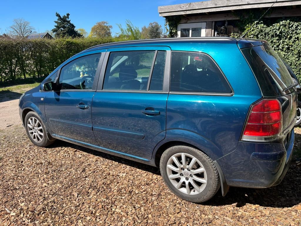 Opel Zafira 2.2 Temptation automaat 7-persoons, Auto's, Opel, Stof, Zwart, 4 cilinders, 7 stoelen