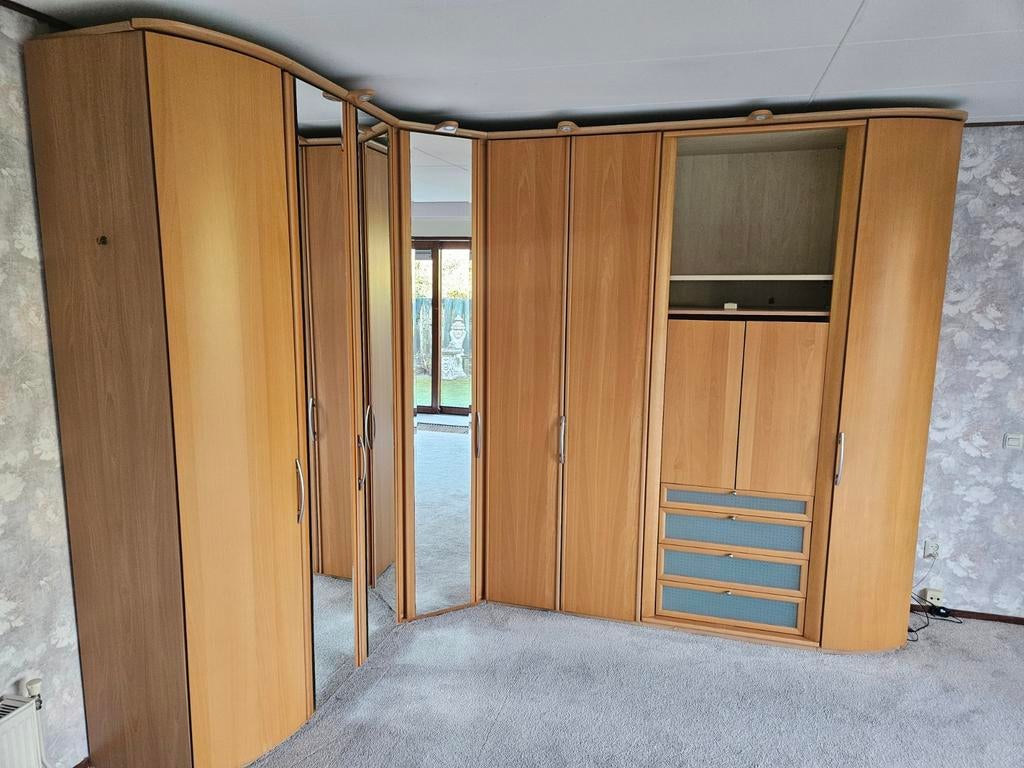 Hülsta hoekkast, kledingkast., Gebruikt, 200 cm of meer, 50 tot 100 cm, 25 tot 50 cm