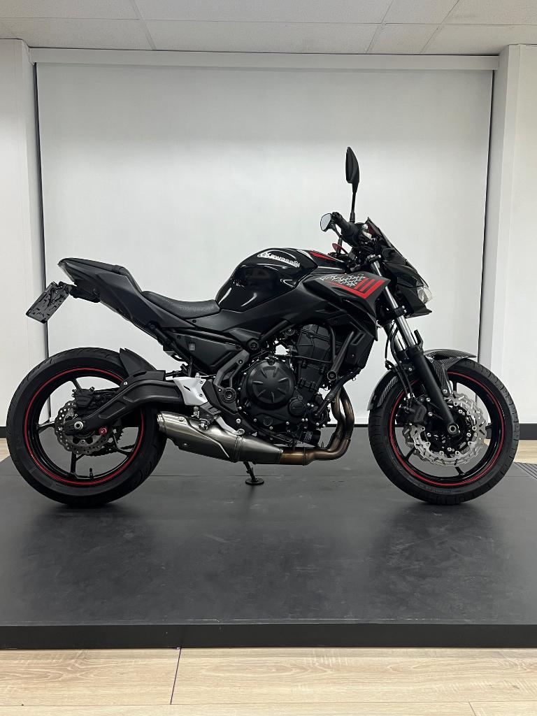 Kawasaki Z650 | A2 | UNIEKE KLEURSTELLING (bj 2021), 649 cc, Bedrijf, Overig, 12 t/m 35 kW