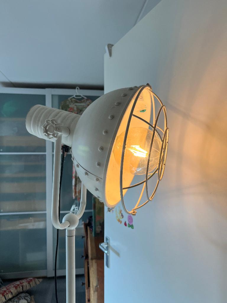 BePureHome wit industriele vloerlamp metalen lamp spotlight, Gebruikt, Ophalen of Verzenden, Metaal, 150 tot 200 cm