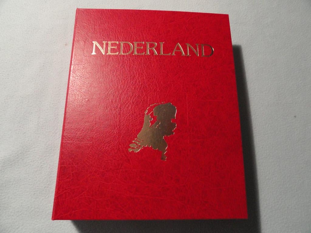 K377 OPRUIMING: verzameling Nederland, Ophalen of Verzenden